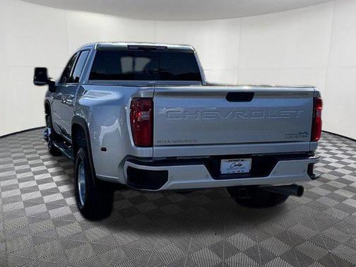 2022 Chevrolet Silverado 3500 High Country