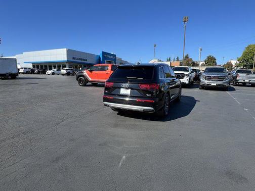 2017 Audi Q7 3.0T Premium