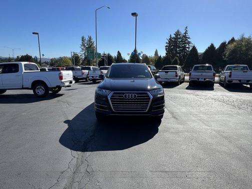 2017 Audi Q7 3.0T Premium