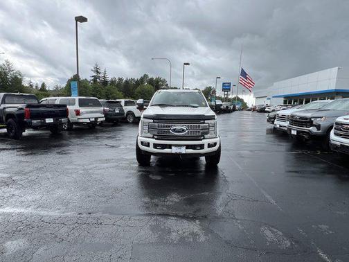 White Platinum Metallic Tri-Coat 2017 Ford F-350 Platinum