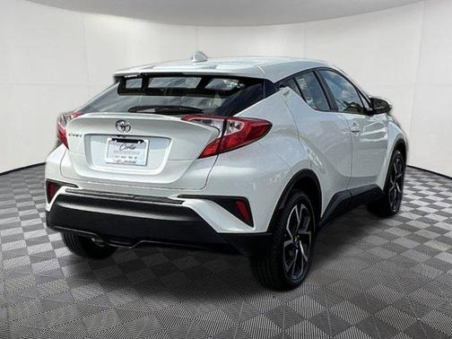 2021 Toyota C-HR XLE