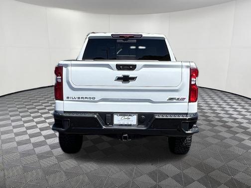 Summit White 2025 Chevrolet Silverado 1500 ZR2