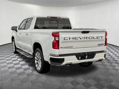 Iridescent Pearl Tricoat 2022 Chevrolet Silverado 1500 Limited High Country