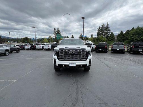 2025 GMC Sierra 3500 Denali