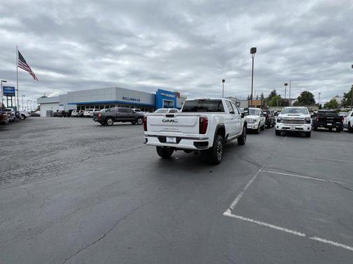 2025 GMC Sierra 3500 Denali