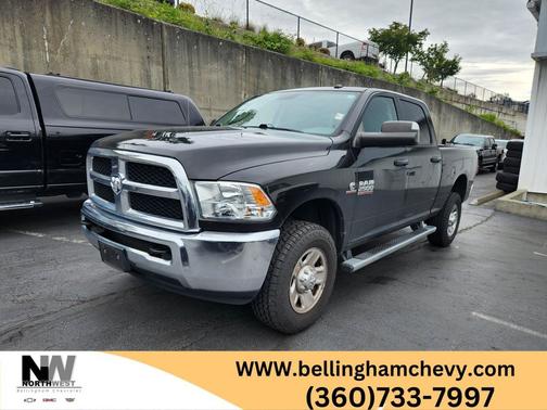 Brilliant Black Crystal Pearlcoat 2018 RAM 2500 Tradesman Crew Cab 4x4 6'4' Box