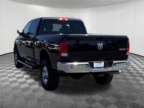 Brilliant Black Crystal Pearlcoat 2018 RAM 2500 Tradesman Crew Cab 4x4 6'4' Box