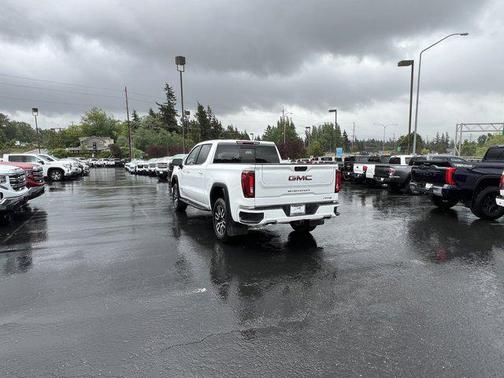 Summit White 2023 GMC Sierra 1500 AT4