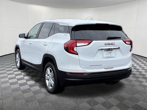 Summit White 2024 GMC Terrain SLE