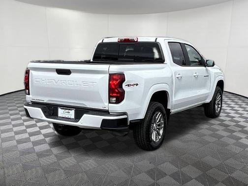 Summit White 2023 Chevrolet Colorado LT
