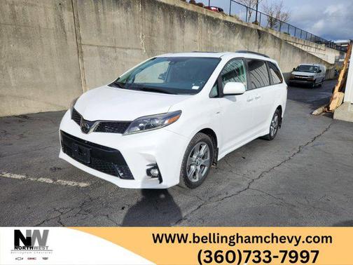 2019 Toyota Sienna SE