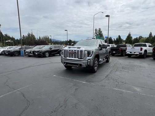 2025 GMC Sierra 3500 Denali