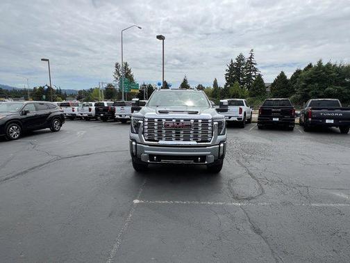 2025 GMC Sierra 3500 Denali