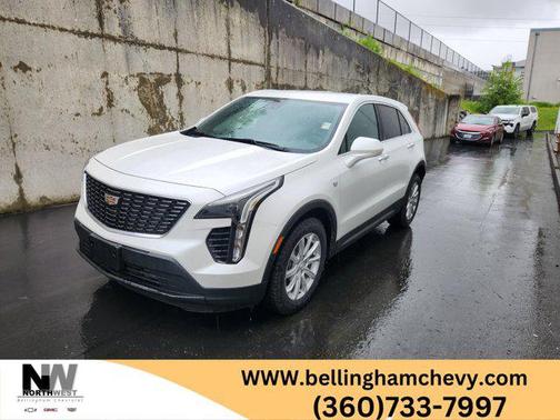 Crystal White Tricoat 2023 Cadillac XT4 Luxury