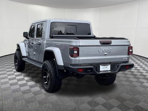 Billet Silver Metallic Clearcoat 2020 Jeep Gladiator Overland