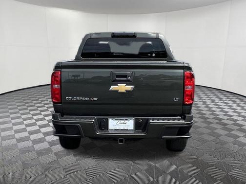 Deepwood Green Metallic 2018 Chevrolet Colorado LT