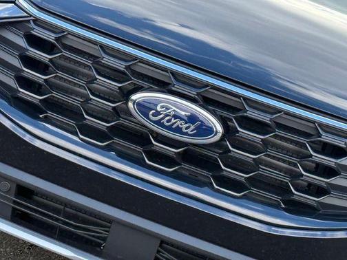 Agate Black Metallic 2026 Ford Escape ST-Line Select