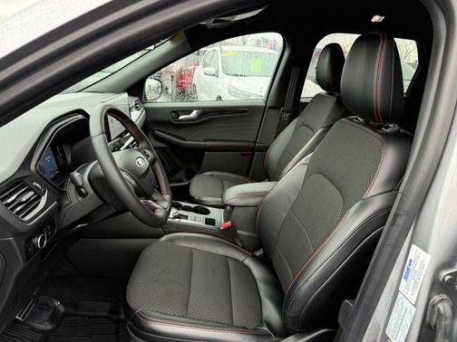 Iconic Silver Metallic 2024 Ford Escape ST-Line
