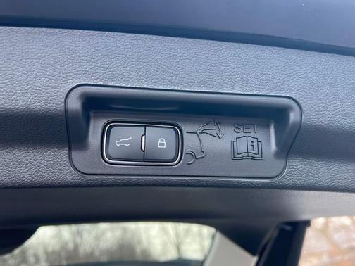 Agate Black Metallic 2026 Ford Explorer Active