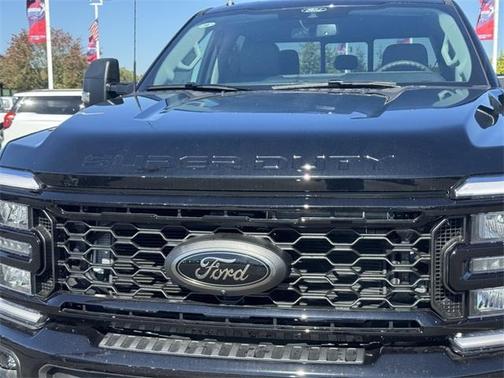 2026 Ford F-350 XLT