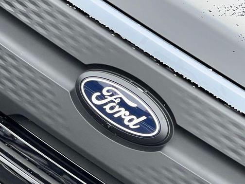 Agate Black Metallic 2025 Ford F-150 Lightning XLT