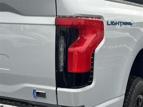2025 Ford F-150 Lightning XLT