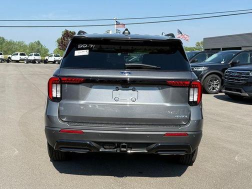 Carbonized Gray Metallic 2026 Ford Explorer ST-Line