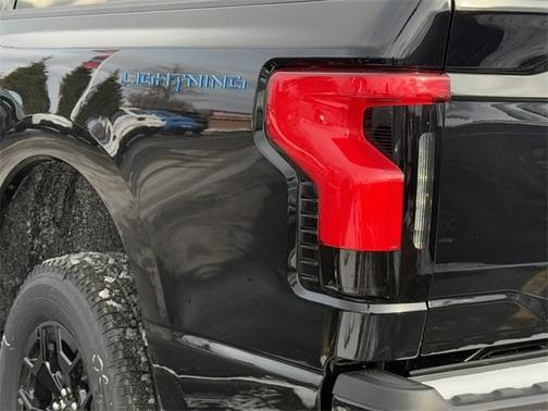 2025 Ford F-150 Lightning XLT