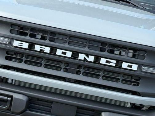 Avalanche Gray 2026 Ford Bronco Big Bend