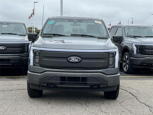 2025 Ford F-150 Lightning Flash