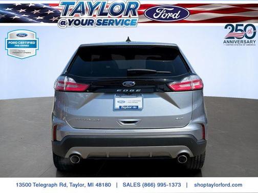 Iconic Silver Metallic 2022 Ford Edge Titanium