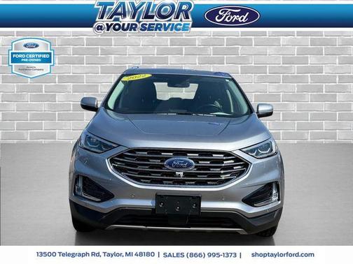 Iconic Silver Metallic 2022 Ford Edge Titanium