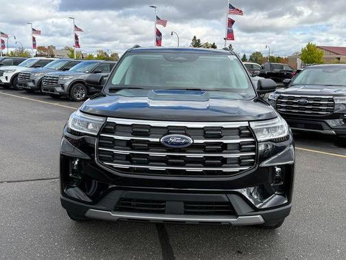 Agate Black Metallic 2026 Ford Explorer Active
