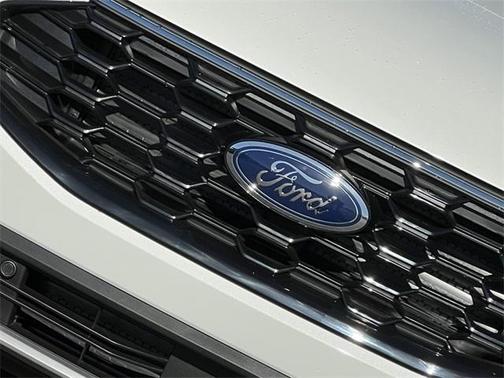 2026 Ford Escape ST-Line Select