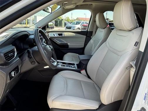 2023 Ford Explorer Platinum