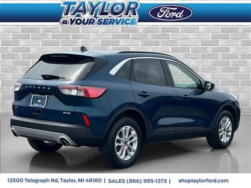 2020 Ford Escape SE