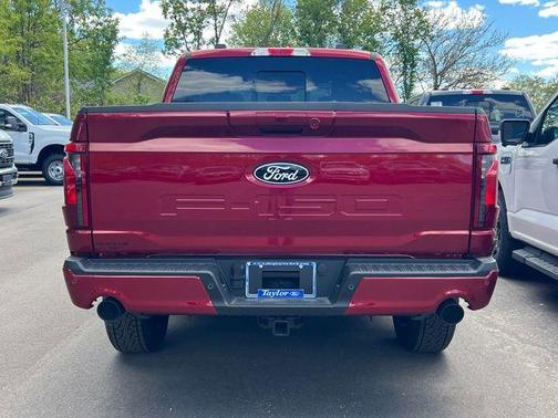 Ruby Red Metallic Tinted Clearcoat 2026 Ford F-150 XLT