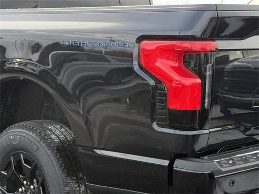 2025 Ford F-150 Lightning XLT