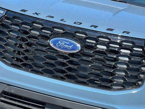 Vapor Blue Metallic 2026 Ford Explorer ST-Line