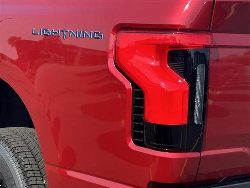 2025 Ford F-150 Lightning XLT