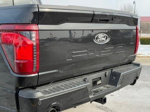 Agate Black Metallic 2026 Ford F-150 XLT