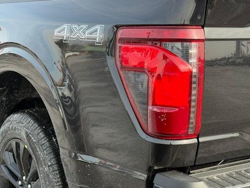 Agate Black Metallic 2026 Ford F-150 XLT