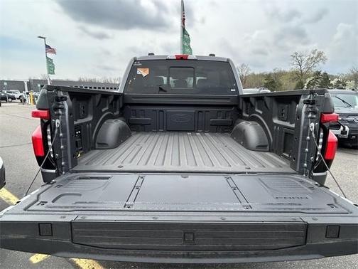 2025 Ford F-150 Lightning Platinum