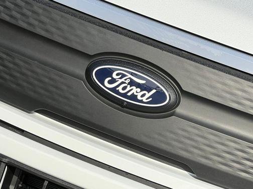 Oxford White 2025 Ford F-150 Lightning XLT