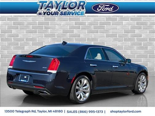 2018 Chrysler 300 Limited