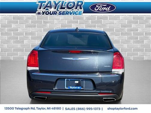 2018 Chrysler 300 Limited