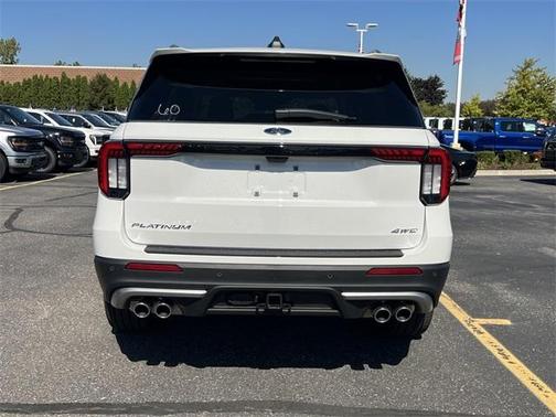 2025 Ford Explorer Platinum