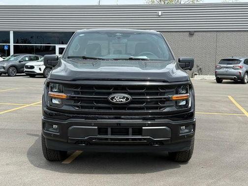 Agate Black Metallic 2026 Ford F-150 XLT
