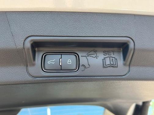 Space White Metallic 2026 Ford Explorer Active