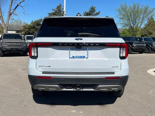 Space White Metallic 2026 Ford Explorer Active